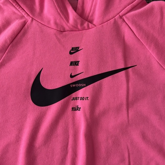 Nike Oversized and Hooded Cropped Sweatshirt - Picture 2 of 4